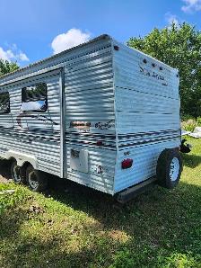 1999 Jayco Camping Trailer 24 ft - Photo 2