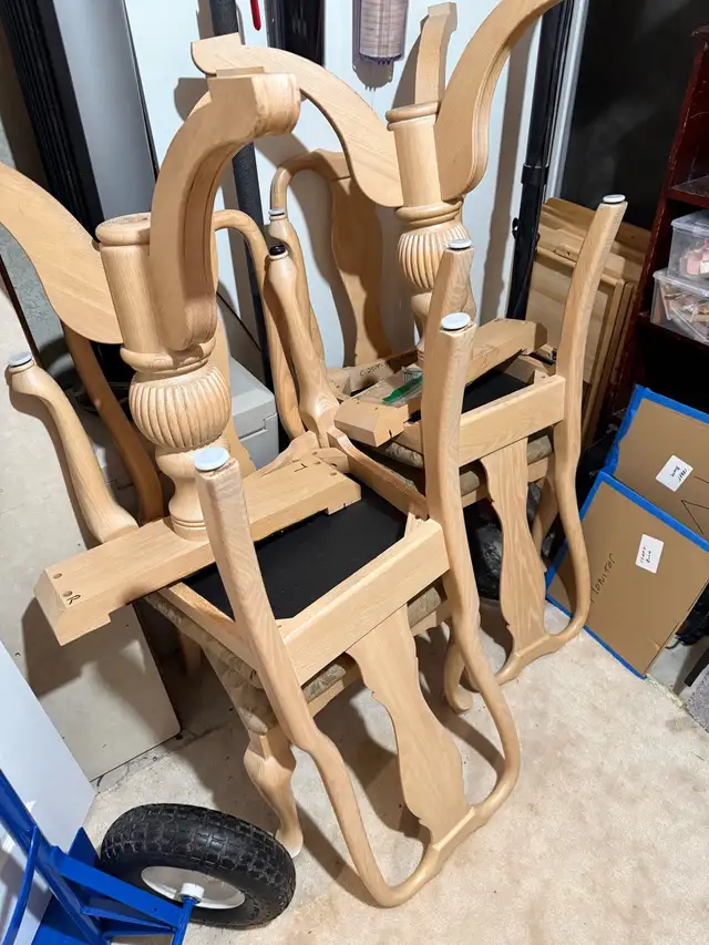 Dining room table and four chairs