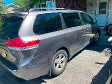 2014 Toyota Sienna LE - 8 Seater - Photo 2