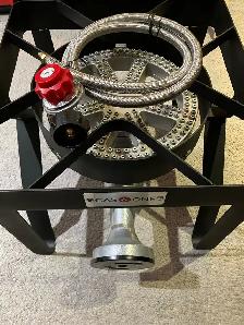 Gas One propane burner with Thermalloy St Steel Stock Pot - Photo 3