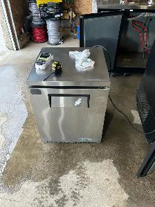 commercial fridge (under counter)