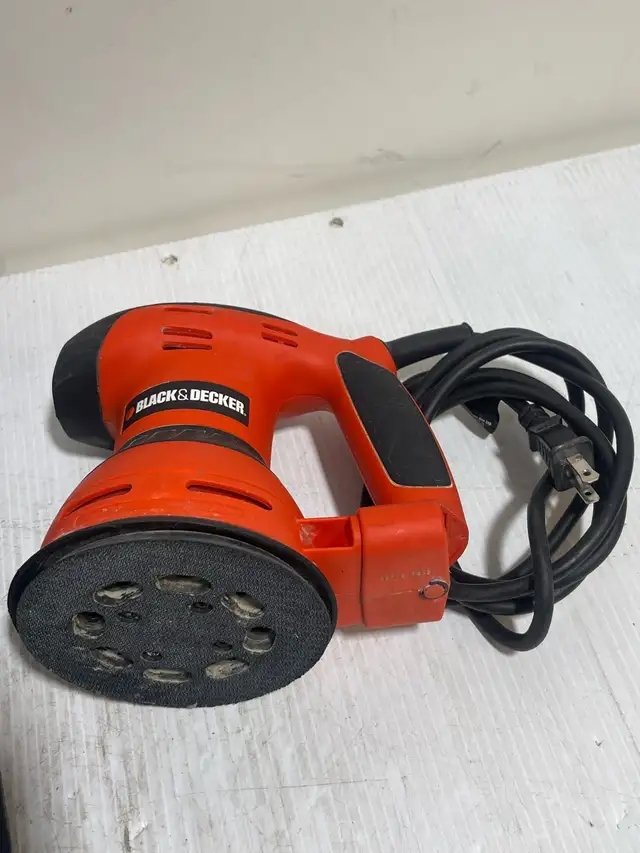 Black & Decker Random Orbit Sander