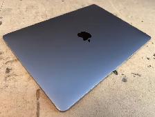 Apple MacBook Pro 2020 M1 Laptop - 16GB RAM - 250GB SSD - Photo 2
