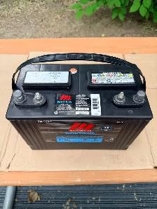 12-Volt Battery (MotoMaster brand - Canadian Tire) - Photo 2