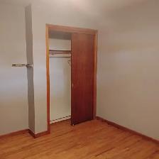 room for rent - Photo 3