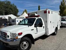2002 F350 4x4 Ambulance - Photo 4