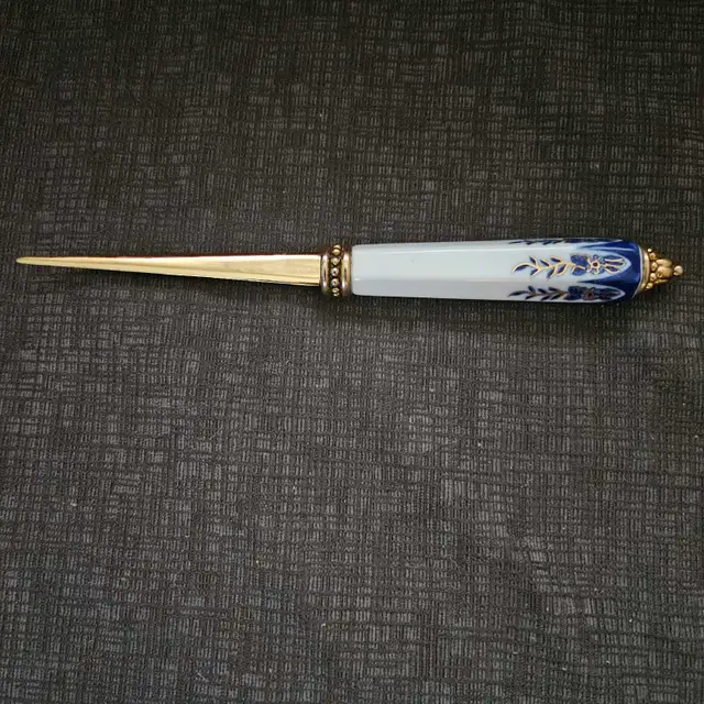 .Vintage Brass Letter Opener