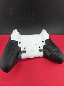 Xbox One Elite Controller Comes As Pictured - Photo 2