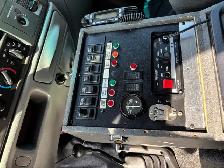 2002 F350 4x4 Ambulance - Photo 6