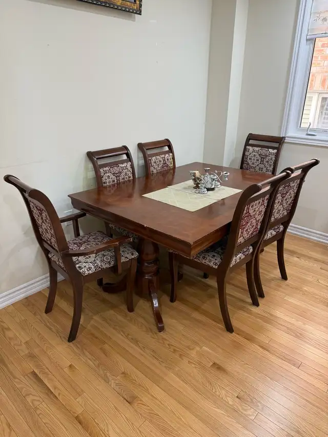 Dining Table Set
