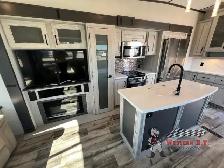 2022 Keystone RV Montana High Country 331RL - Photo 12