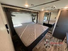 2022 Keystone RV Montana High Country 331RL - Photo 19