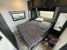 2022 Coachmen RV Freedom Express Ultra Lite 287BHDS - Photo 17