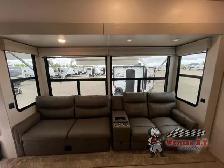 2023 Palomino Columbus 375BH - Photo 9