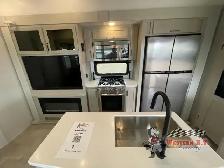 2023 Palomino Columbus 375BH - Photo 10