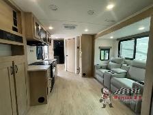 2025 Palomino SolAire 2080RBS - Photo 9