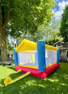 jumpy castle rental - Photo 3