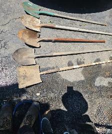 Assorted Shovels, round, square, pointy start $5 - Photo 2