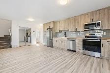Live in style in BRAND-NEW 3-STOREY TOWNHOME near DOWNTOWN - Photo 2