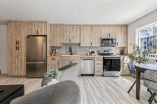 Live in style in BRAND-NEW 3-STOREY TOWNHOME near DOWNTOWN - Photo 4