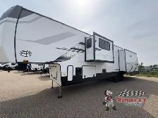 2026 Forest River RV Sandpiper 3900HBLR - Photo 5