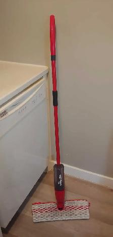 Vileda ProMist Max Microfibre Spray Mop