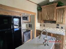 2018 Forest River RV Flagstaff 8529 IKBS - Photo 8