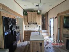 2018 Forest River RV Flagstaff 8529 IKBS - Photo 16
