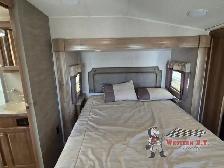 2018 Forest River RV Flagstaff 8529 IKBS - Photo 22