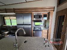 2017 Keystone RV Laredo 325RL - Photo 9