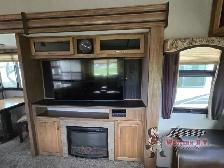 2017 Keystone RV Laredo 325RL - Photo 18