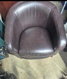 leather chair - Photo 2