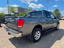 2014 Nissan Titan SV - 4WD Crew Cab - Camera - CLEAN CAR FAX - Photo 5