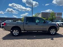 2014 Nissan Titan SV - 4WD Crew Cab - Camera - CLEAN CAR FAX - Photo 6