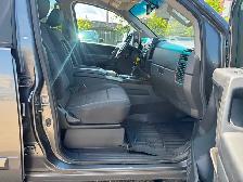 2014 Nissan Titan SV - 4WD Crew Cab - Camera - CLEAN CAR FAX - Photo 11
