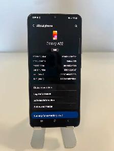 Nice Samsung  Galaxy A32 GB - Barely Used $165 - Photo 3