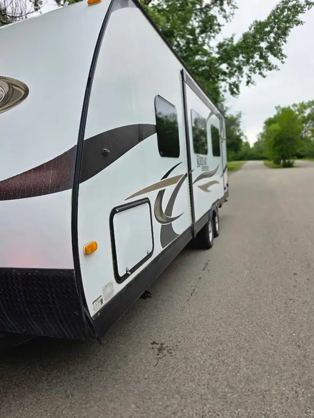 2013 kodiak express bu Dutchman