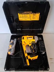Dewalt Concrete Nailer DCN891 (30450267)