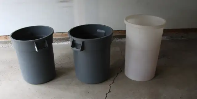 75 litre containers
