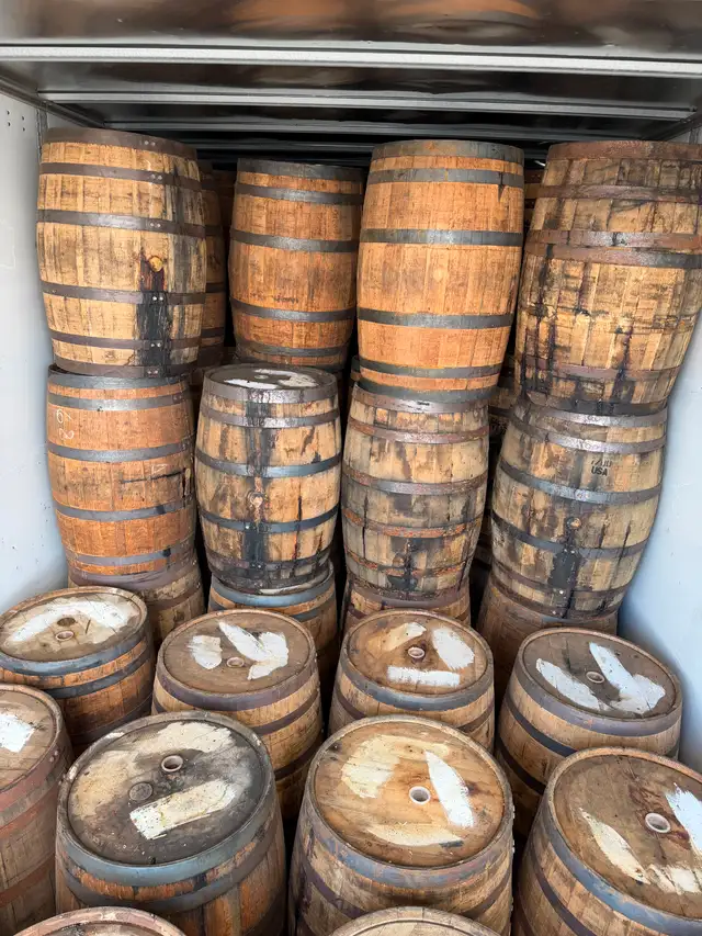 OAK WHISKEY BARRELS