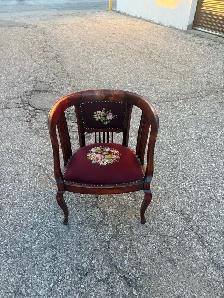 Free delivery used Vintage Accent Chair