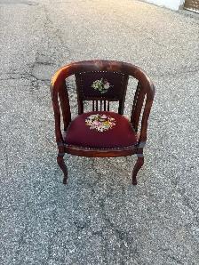 Free delivery used Vintage Accent Chair - Photo 3