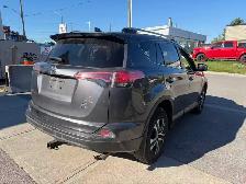 2017 Toyota RAV4 LE AWD - Photo 4