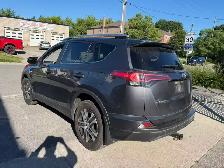 2017 Toyota RAV4 LE AWD - Photo 6