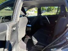 2017 Toyota RAV4 LE AWD - Photo 8