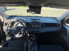 2017 Toyota RAV4 LE AWD - Photo 9