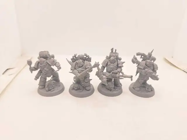 Warhammer 40k 4 Deathguard Plauge Marine HEROS line 15$ ea
