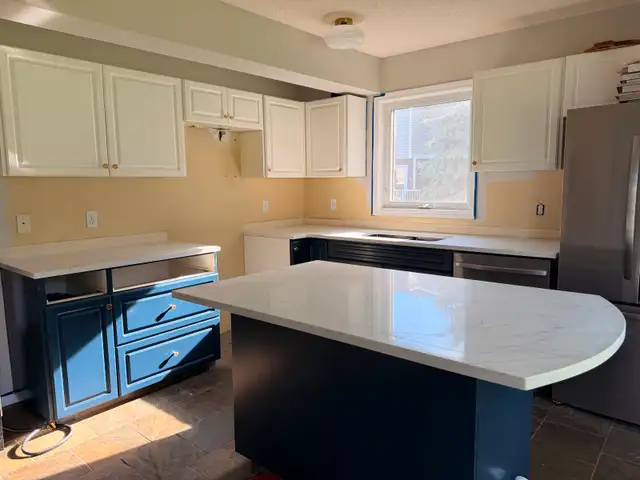 Quartz Countertops Calgary - Factory Direct   Free Quote