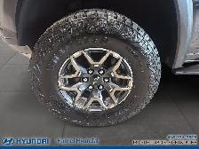 2024 Chevrolet Colorado ZR2 - Photo 6