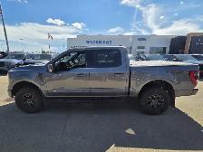 2023 Ford F-150 - Photo 2